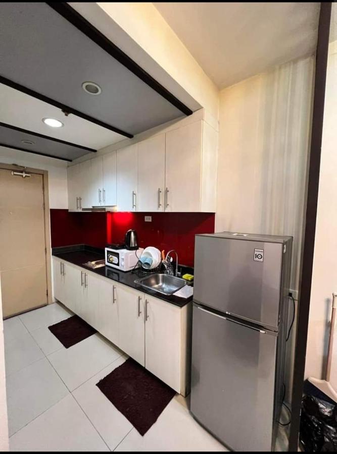 Yhanz Z Sea Residences Pasay Exterior foto